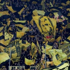 Bundesliga pobjednici obožavatelja u ponedjeljak pobijedili su Dortmundsku borbu samo izvući